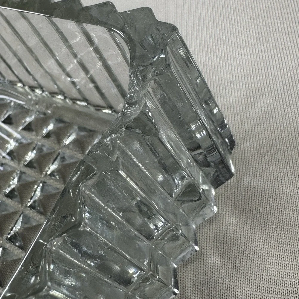 Vintage Depression Glass Trinket Jewelry Box‎ Clear Ribbed Flowers